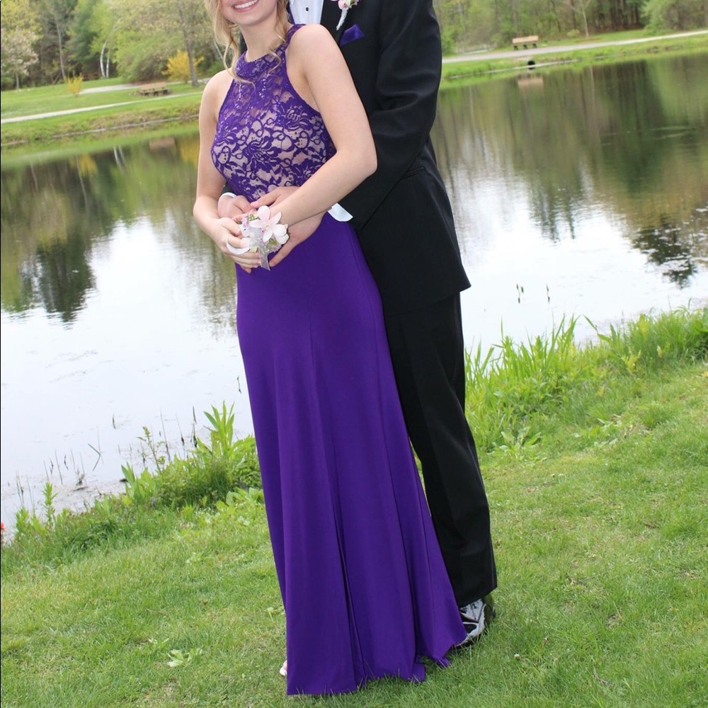 Women’s Prom Dress